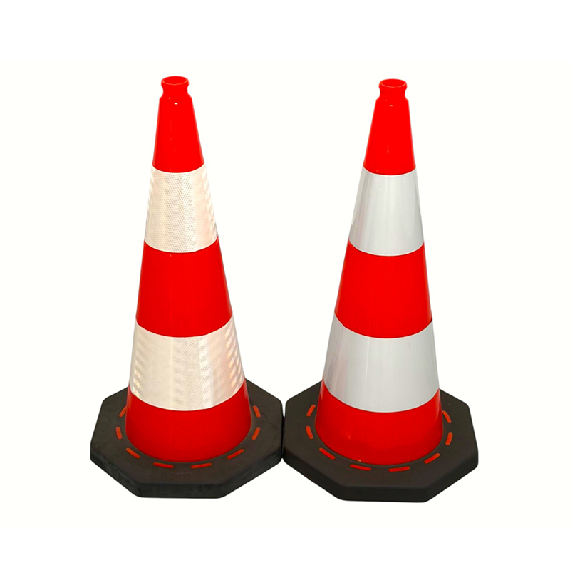 Cono de seguridad vial de PVC con base octogonal de alta visibilidad con resistencia al viento y estabilidad superiores Cono de seguridad vial de PVC con base octogonal de alta visibilidad con resistencia al viento y estabilidad superiores