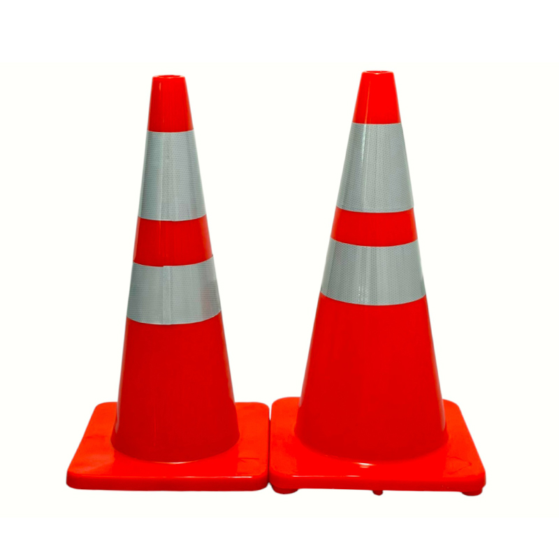 Cono de seguridad vial de PVC de alta elasticidad con base de caucho ponderada opcional para control de carreteras en todo clima y aislamiento de peligros Cono de seguridad vial de PVC de alta elasticidad con base de caucho ponderada opcional para control de carreteras en todo clima y aislamiento de peligros
