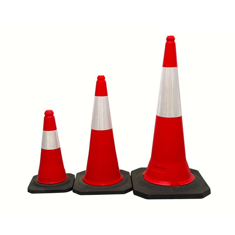 Cono reflectante de seguridad vial de PE de alta visibilidad de 50/75/100 cm para la gestión de carreteras Cono reflectante de seguridad vial de PE de alta visibilidad de 50/75/100 cm para la gestión de carreteras
