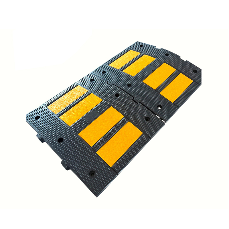 Parachoques de velocidad de caucho entrelazados modulares de alta densidad estándar europeos